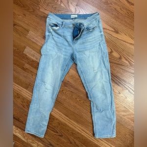 Straight leg, light wash Studio Blue jeans